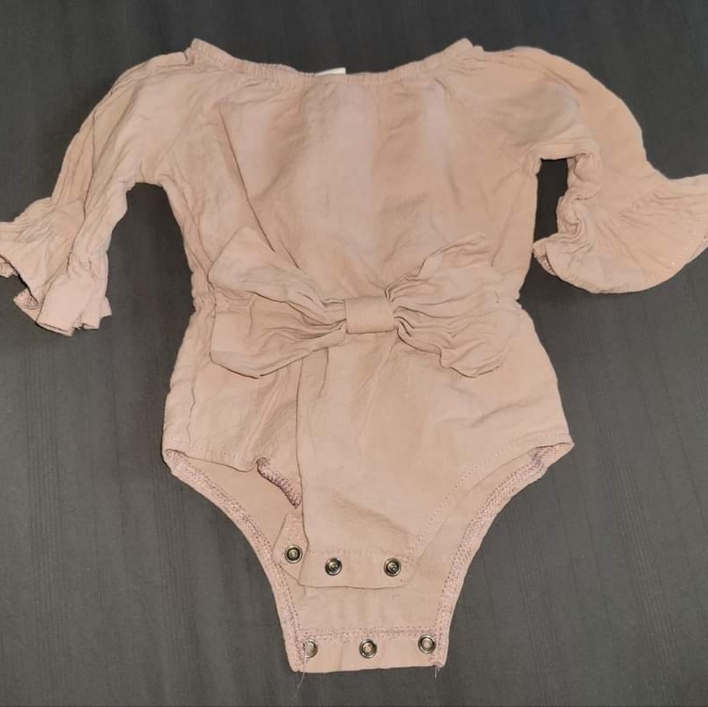 No brand 9m dusty rose romper